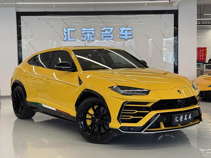 Фото 3 - Lamborghini Urus