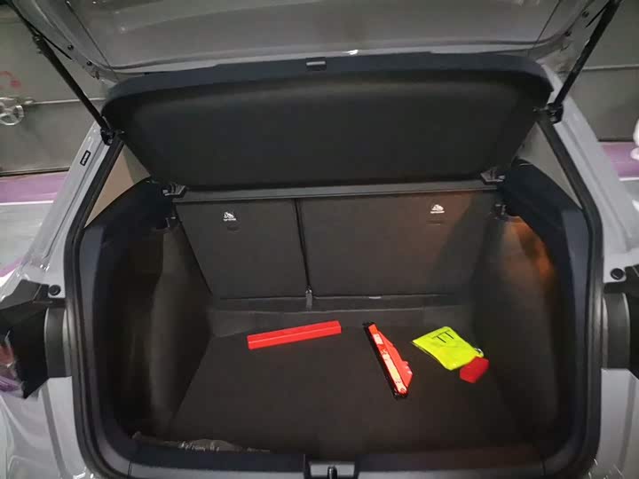 Фото 9 - Volkswagen Tharu