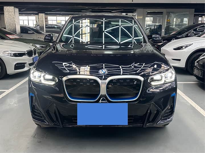 Фото 2 - BMW iX3