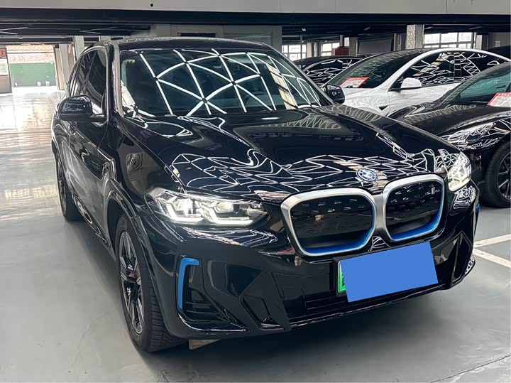Фото 3 - BMW iX3