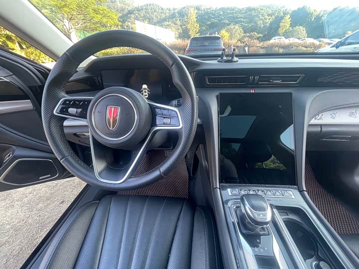 Фото 4 - Hongqi H5