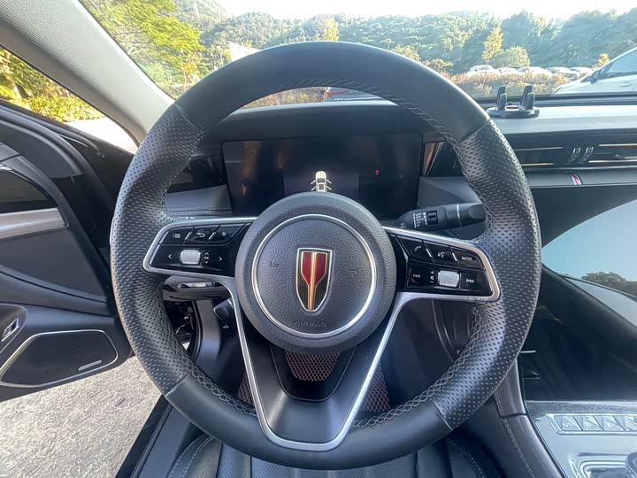 Фото 5 - Hongqi H5