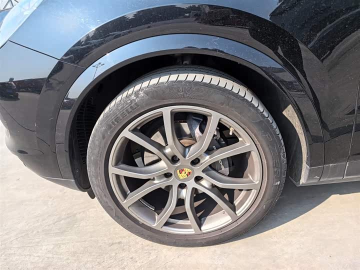 Фото 7 - Porsche Cayenne