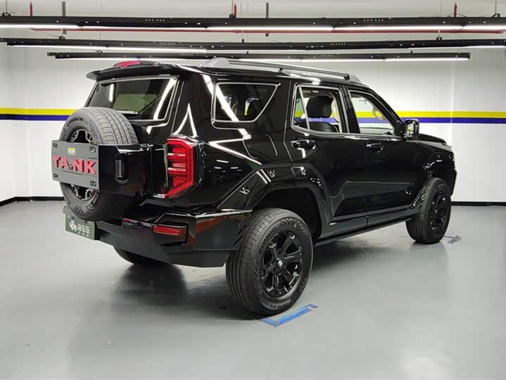 Фото 3 - Tank 400 Hybrid