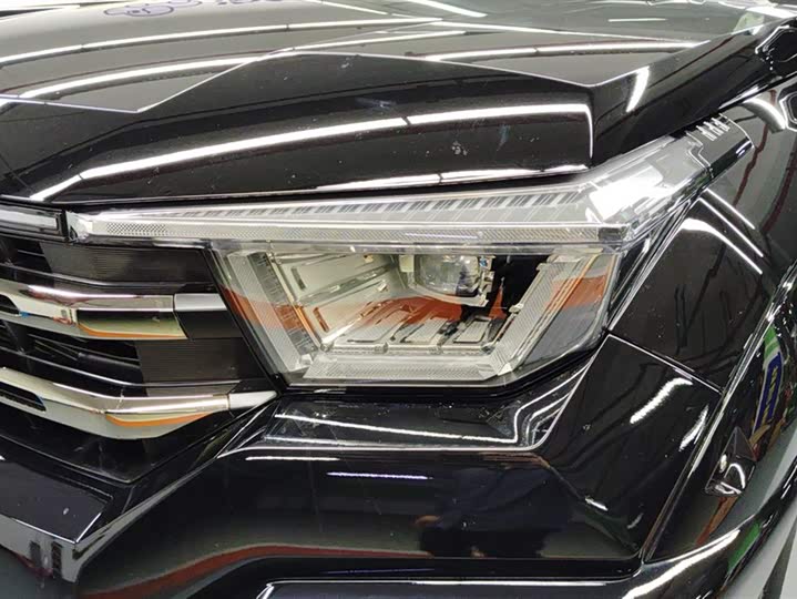 Фото 5 - Tank 400 Hybrid