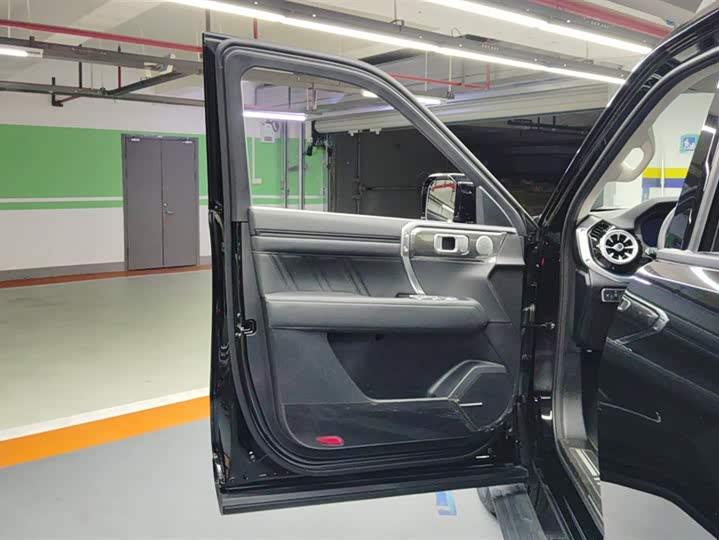 Фото 7 - Tank 400 Hybrid