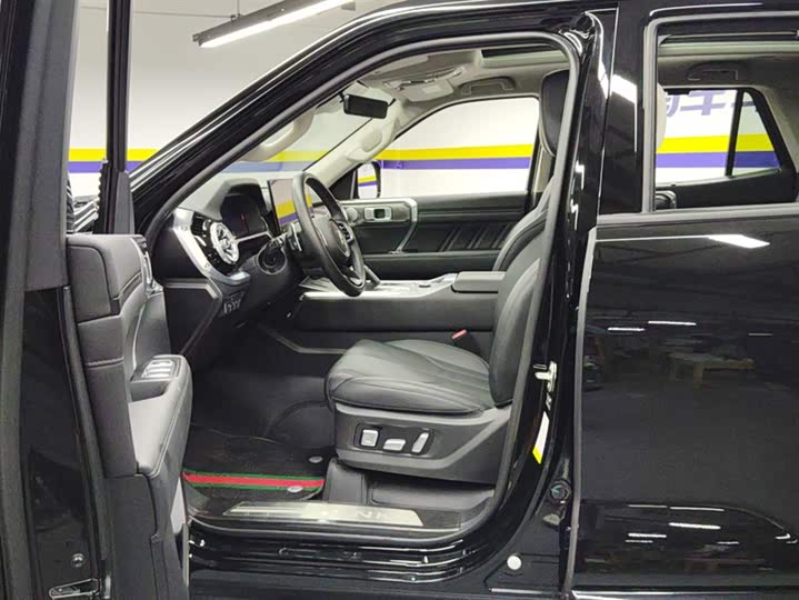 Фото 9 - Tank 400 Hybrid