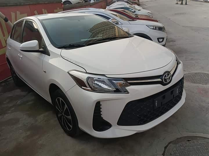 Фото 4 - Toyota Vios FS