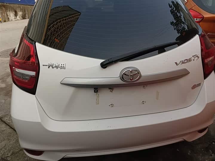 Фото 6 - Toyota Vios FS