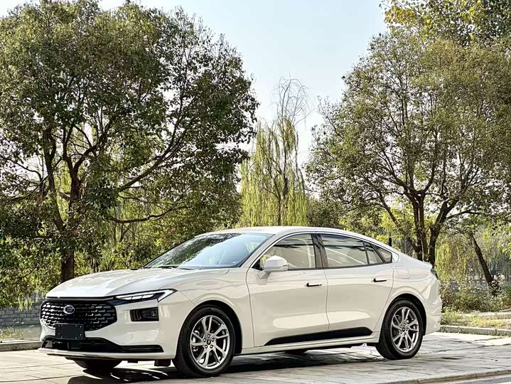 Фото 1 - Ford Mondeo