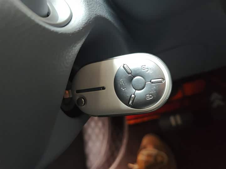 Фото 9 - Bestune Pony