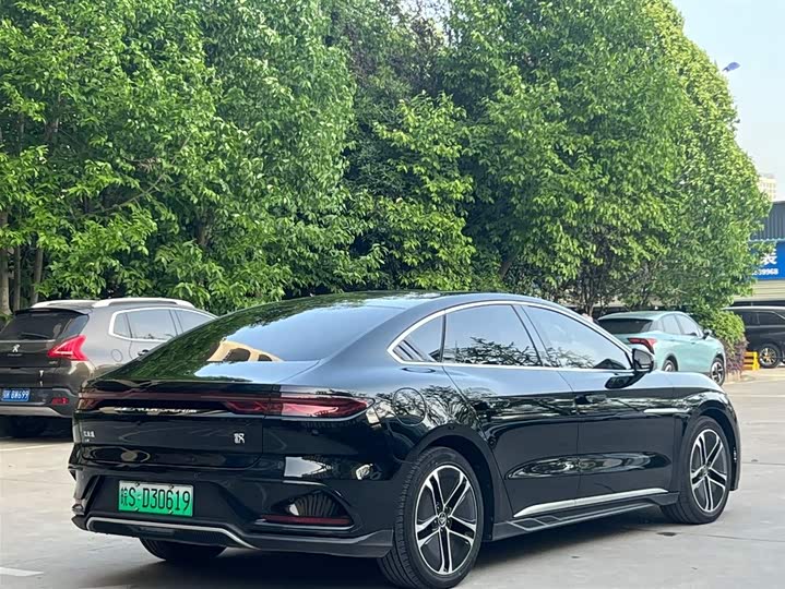 Фото 7 - BYD Han