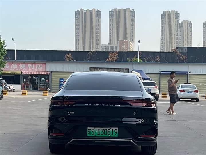 Фото 8 - BYD Han