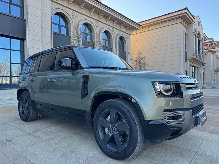 Фото 1 - Land Rover Defender