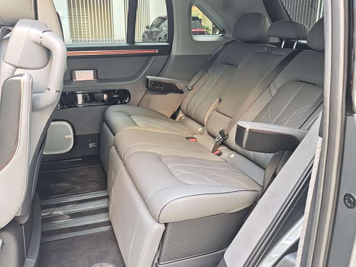 Фото 6 - Zeekr Mix