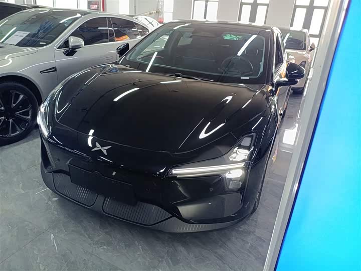 Фото 1 - XPeng Mona M03