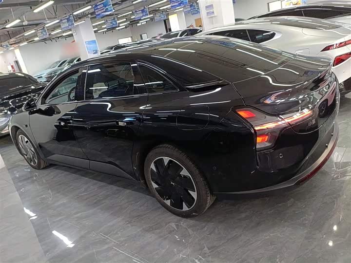 Фото 5 - XPeng Mona M03