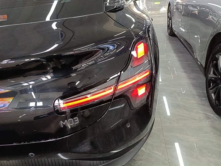 Фото 8 - XPeng Mona M03