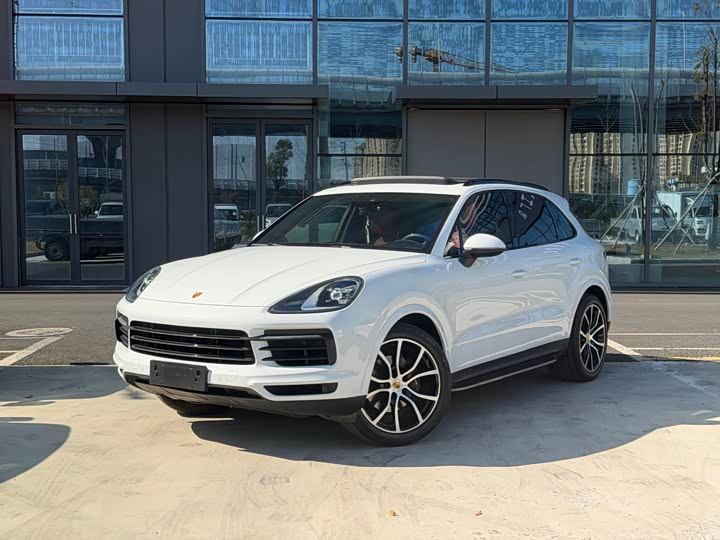Фото 1 - Porsche Cayenne