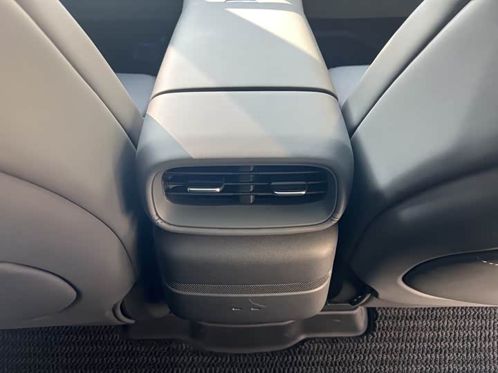 Фото 9 - XPeng G6