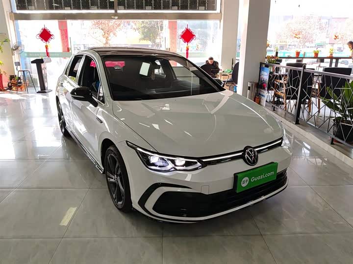 Фото 4 - Volkswagen Golf