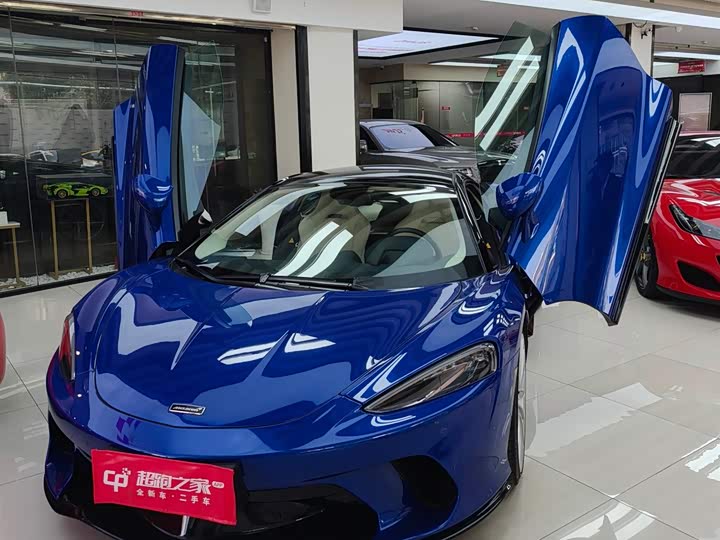 Фото 1 - McLaren GT