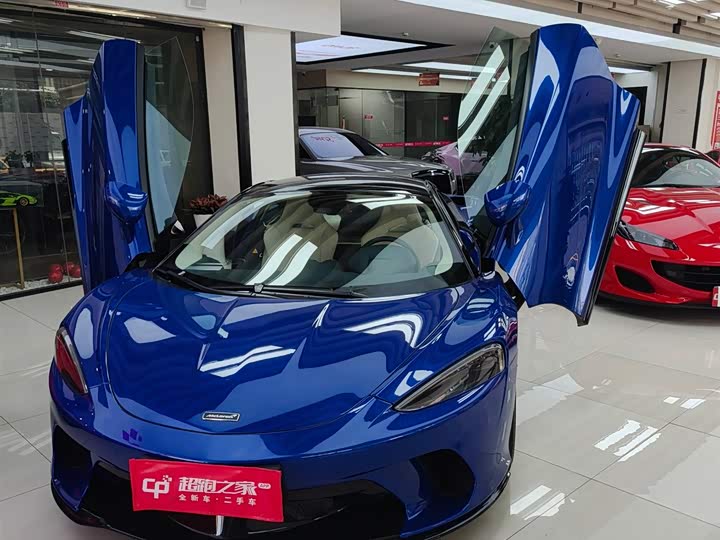 Фото 2 - McLaren GT