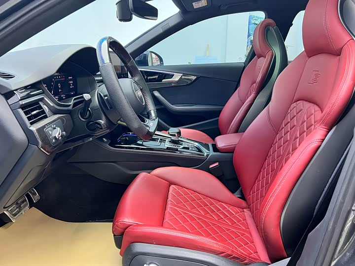 Фото 3 - Audi S4