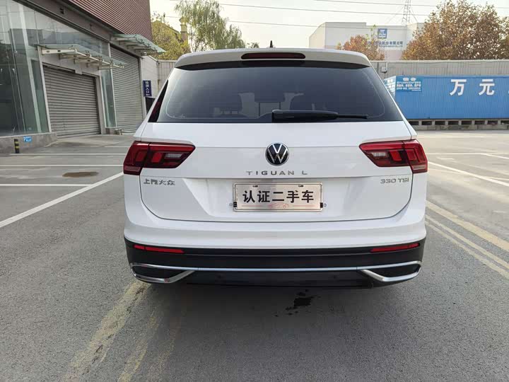 Фото 6 - Volkswagen Tiguan L Pro