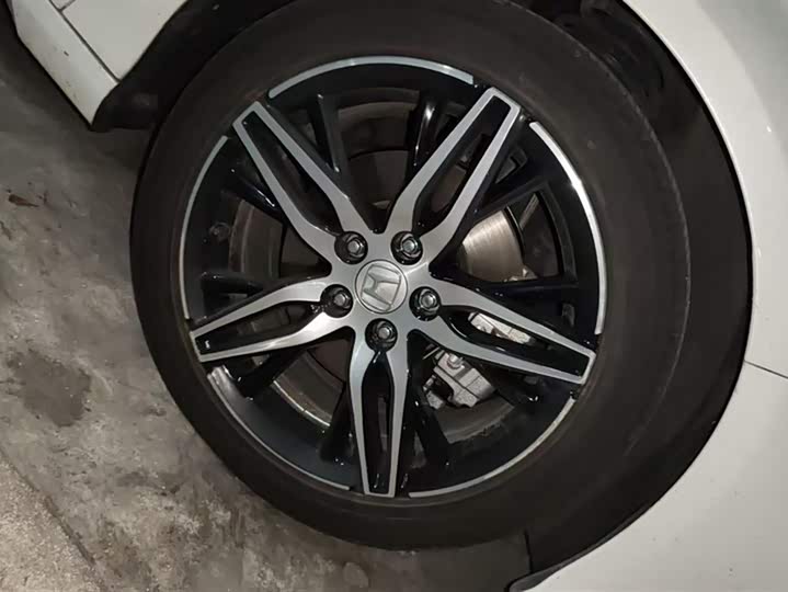 Фото 6 - Honda Inspire