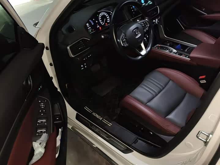 Фото 7 - Honda Inspire