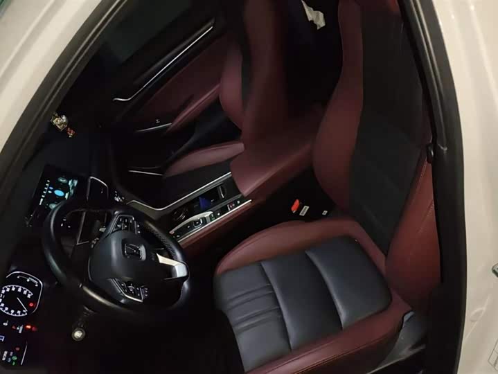 Фото 9 - Honda Inspire