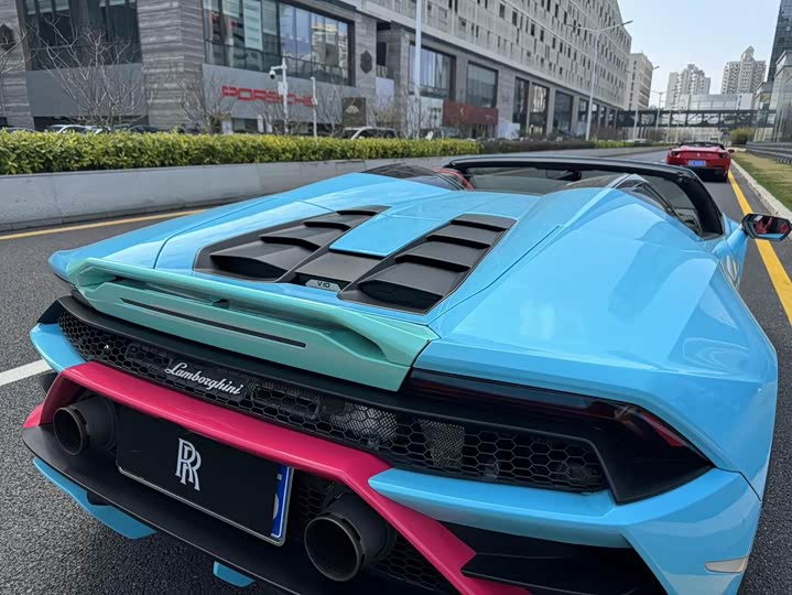 Фото 7 - Lamborghini Huracán