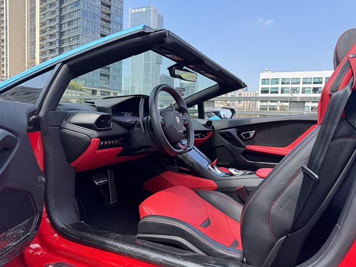 Фото 9 - Lamborghini Huracán