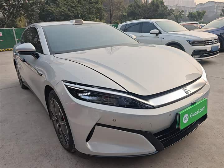 Фото 4 - BYD Han L