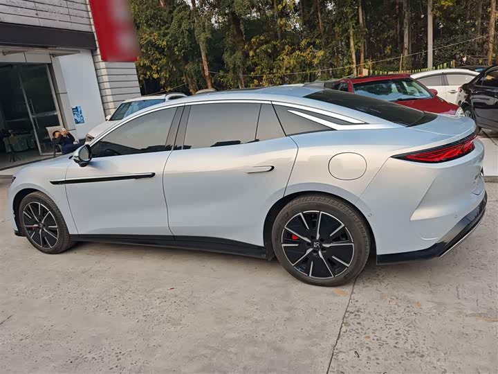 Фото 5 - BYD Han L