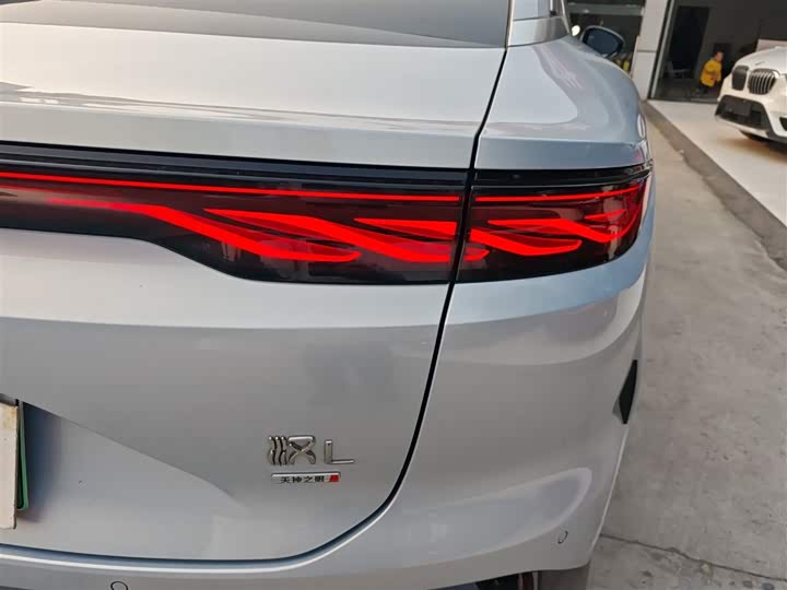 Фото 8 - BYD Han L