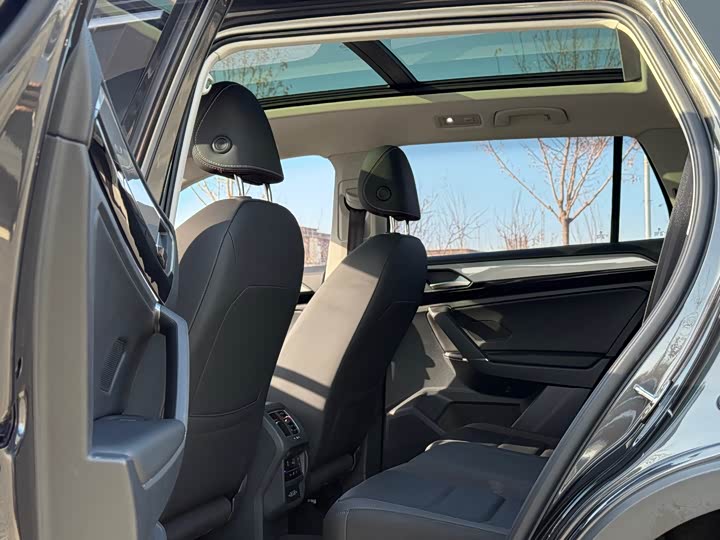 Фото 7 - Volkswagen Tayron