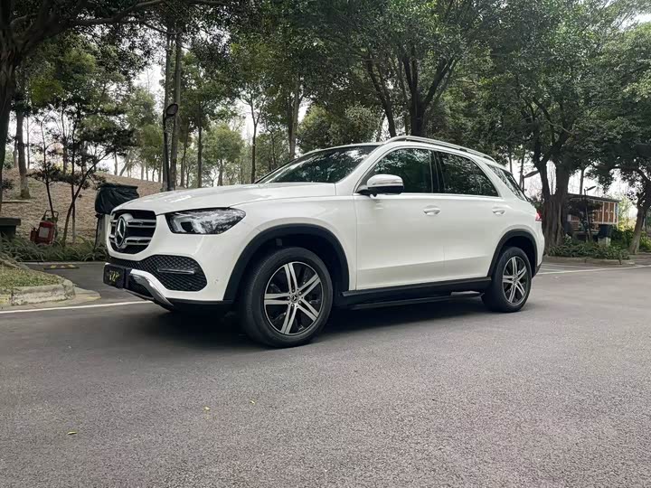 Фото 1 - Mercedes-Benz GLE-Class