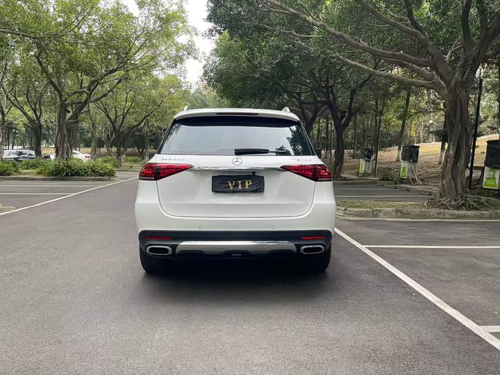 Фото 8 - Mercedes-Benz GLE-Class