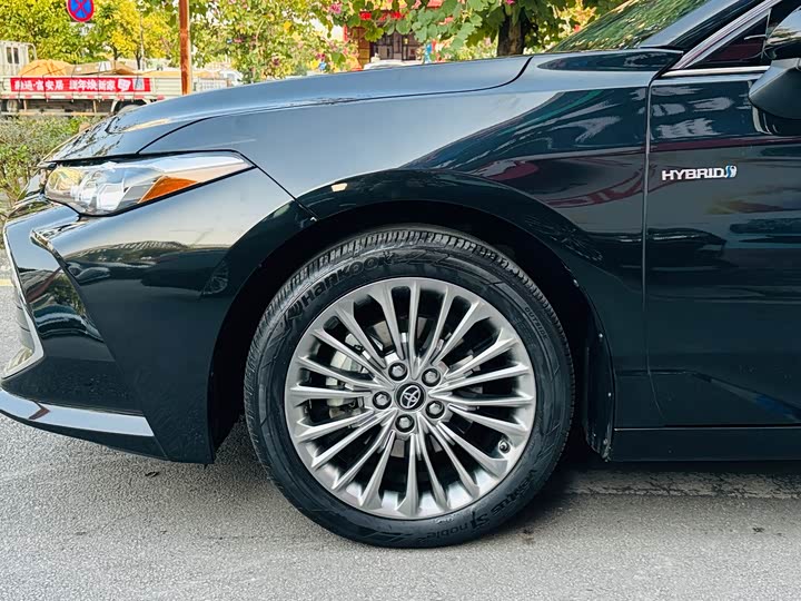 Фото 7 - Toyota Avalon