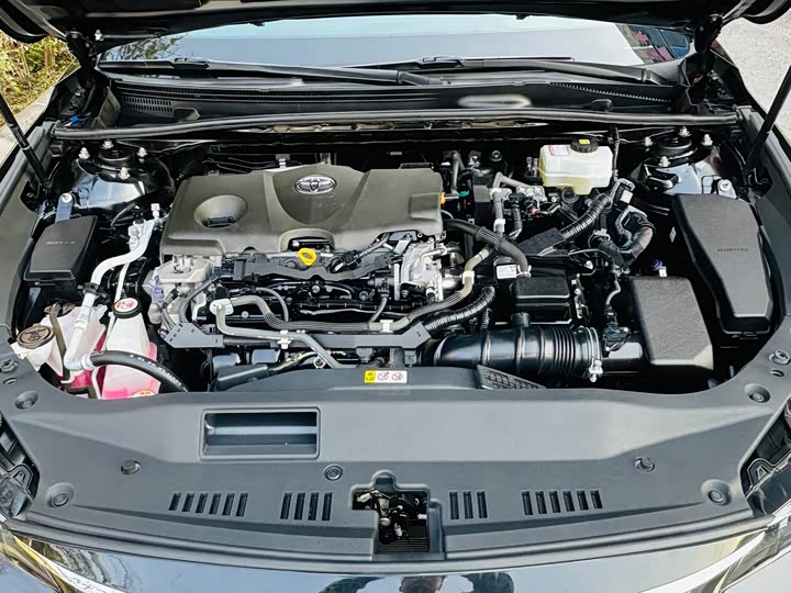 Фото 8 - Toyota Avalon