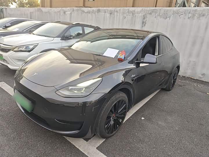 Фото 2 - Tesla Model Y