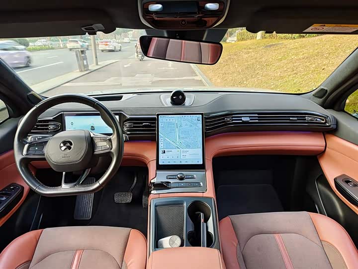 Фото 6 - Nio EC6