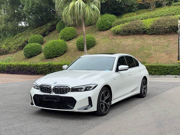 Фото 1 - BMW 3 Series