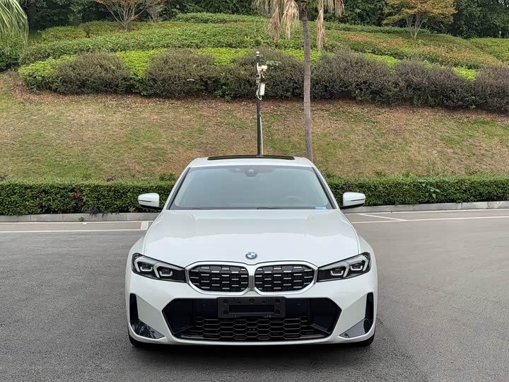 Фото 2 - BMW 3 Series