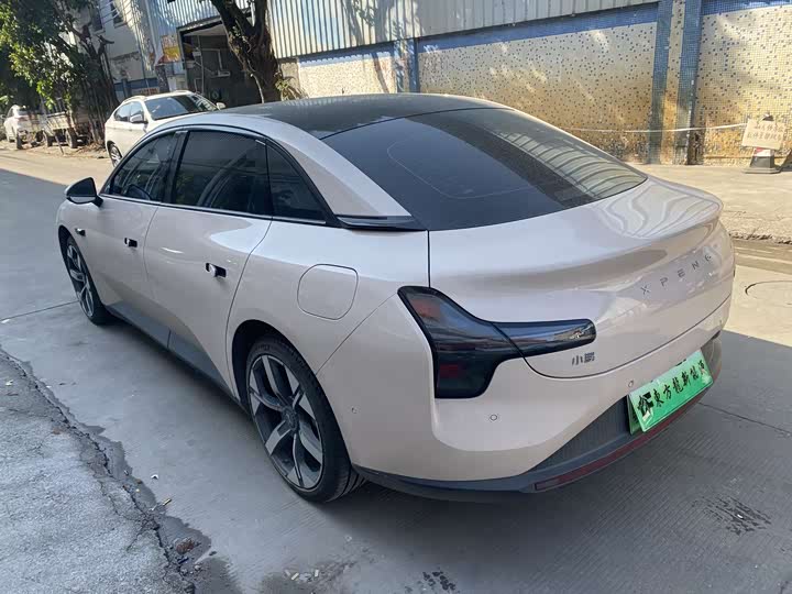 Фото 4 - XPeng Mona M03