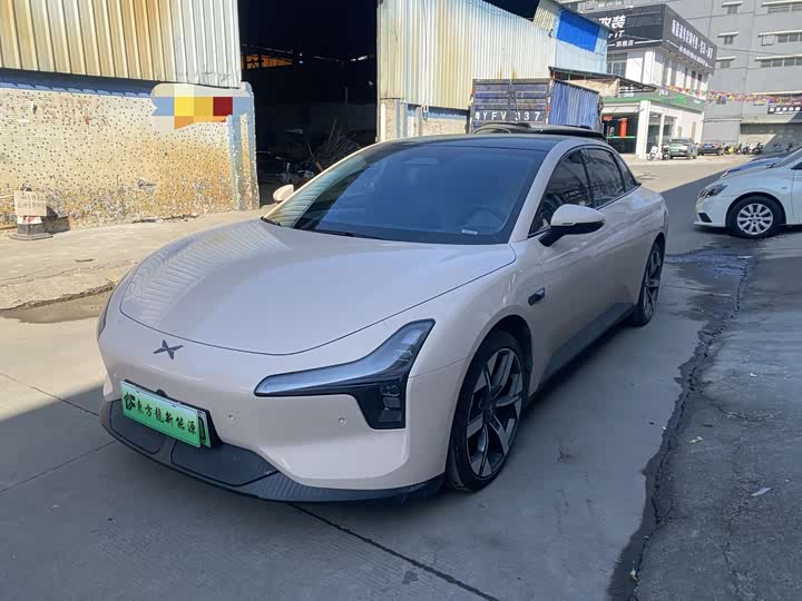 Фото 6 - XPeng Mona M03