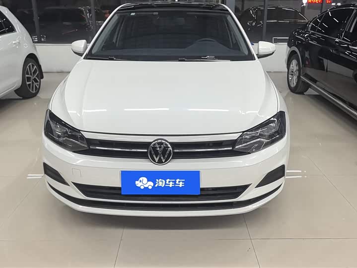 Фото 2 - Volkswagen Polo