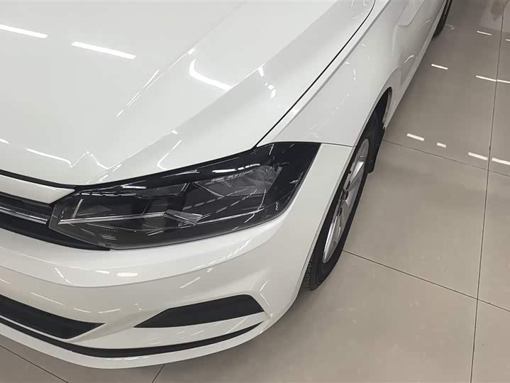 Фото 5 - Volkswagen Polo